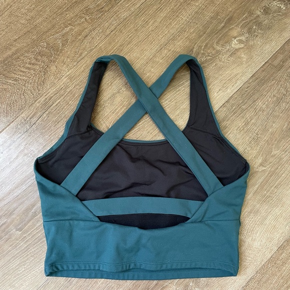 Senita Athletics Harmony Crop Top Sports Bra Pacific Teal Blue ~ Size Small - Picture 6 of 9